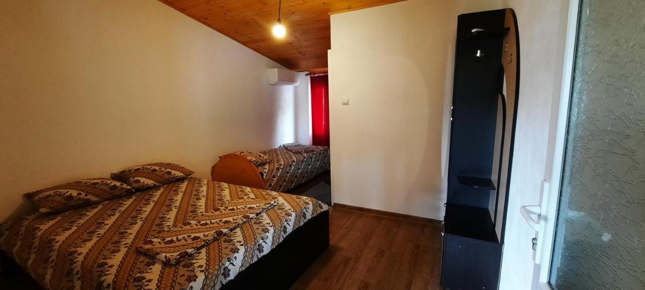 Telteu Florian Hotel Dunatölgyes Kültér fotó